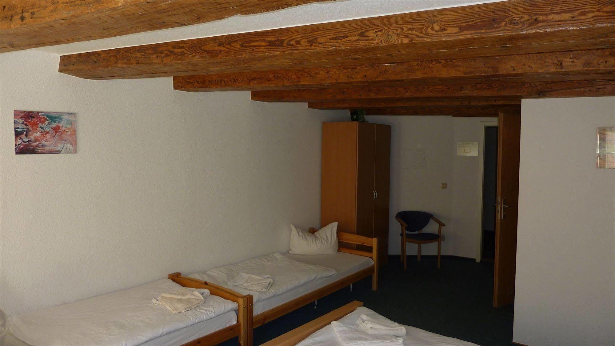 Altstadt Pension Hafenblick 施特拉尔松德 外观 照片