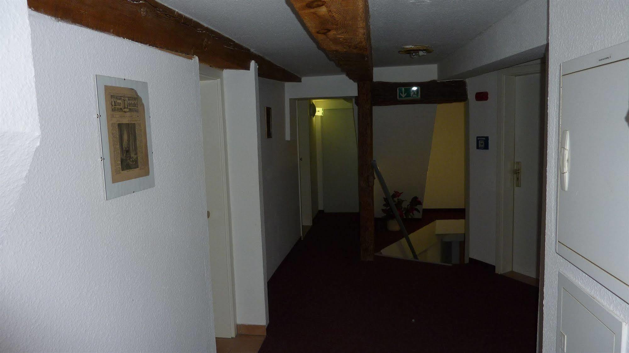 Altstadt Pension Hafenblick 施特拉尔松德 外观 照片